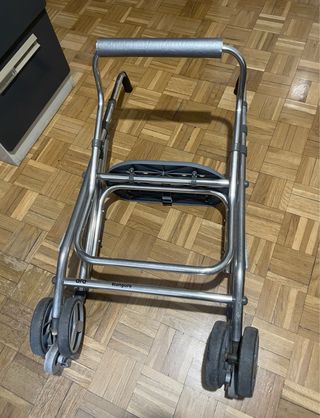 Andador para adultos con asiento