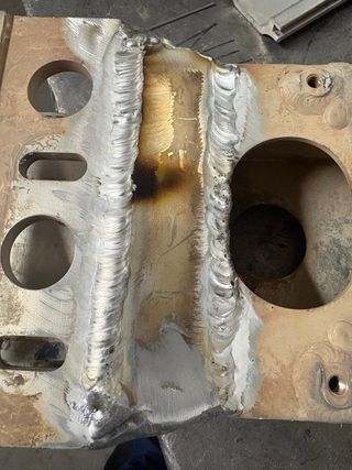 Reparación Basculante Suzuki LTZ, se refuerza.