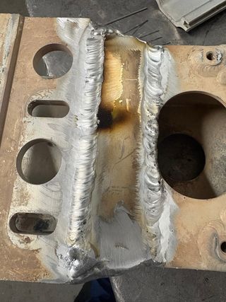 Reparación Basculante Suzuki LTZ, se refuerza.