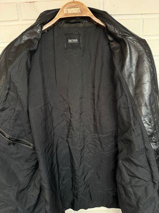 Cazadora cuero vaca HUGO BOSS talla 54