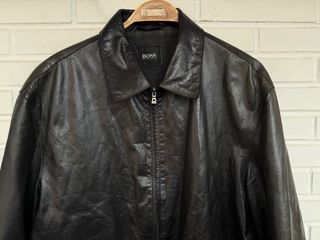 Cazadora cuero vaca HUGO BOSS talla 54
