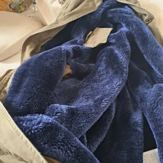 Cappotto B.Style verde con cappuccio e perle