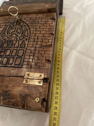 Buzón de madera rústico