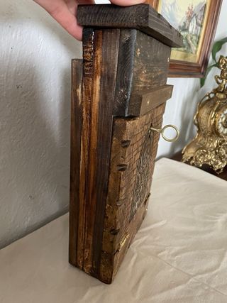 Buzón de madera rústico