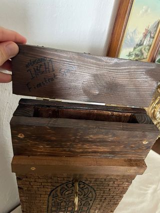 Buzón de madera rústico