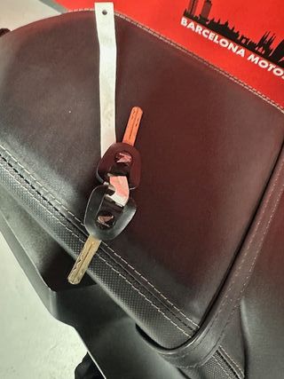 HONDA CB 650 R DEL AÑO 2021 !! IMPECABLE ESTADO !!