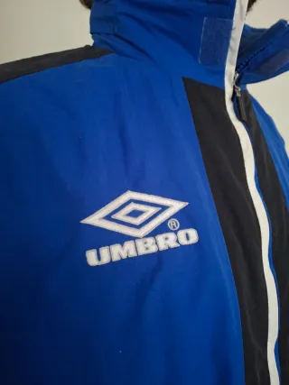 Cappotto lungo Umbro blu e nero