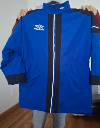 Cappotto lungo Umbro blu e nero