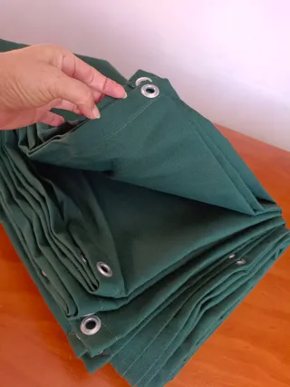 Lona de toldo  con anillas