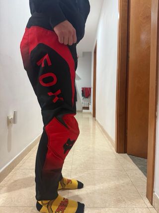 Pantalones Fox 180 Motocross Negros y Rojos