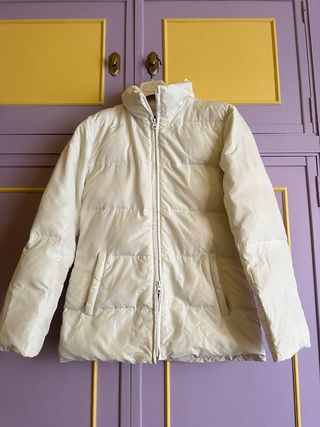 Plumífero blanco acolchado