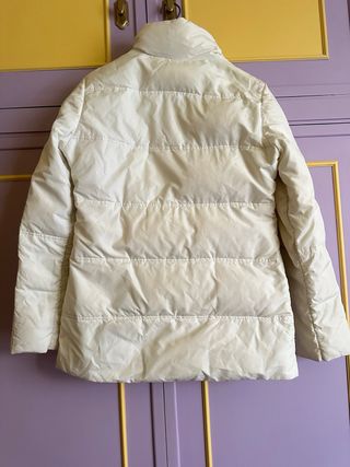 Plumífero blanco acolchado