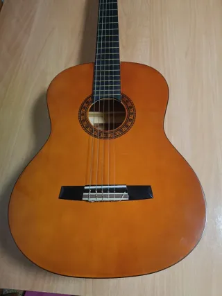 Guitarra Clásica Marrón
