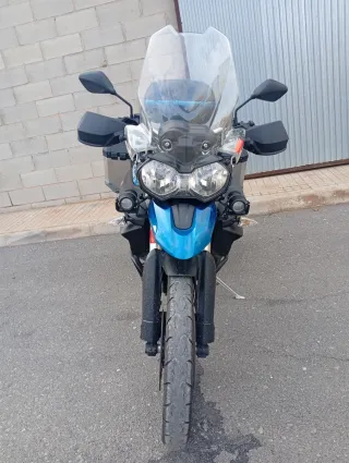 Triumph Tiger 800