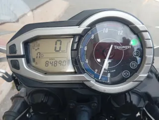Triumph Tiger 800