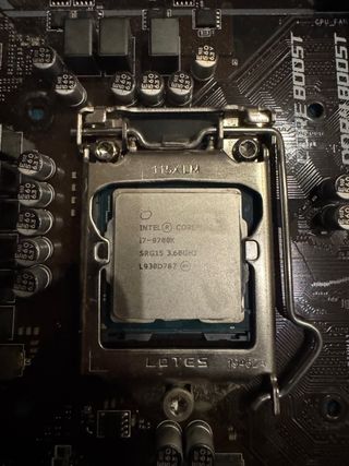 Intel Core i7-9700K 3.60GHz SRG15 L930D787