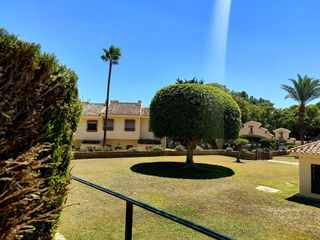 Casa adosada en alquiler en Torrequebrada en Benalmádena