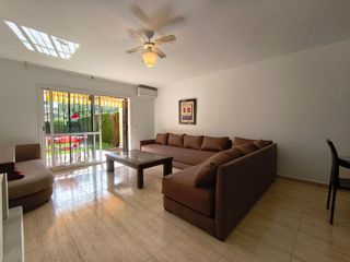 Casa adosada en alquiler en Torrequebrada en Benalmádena