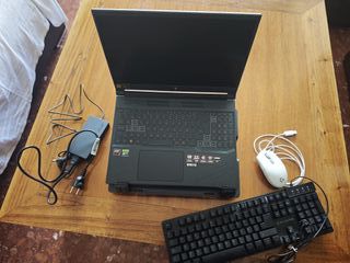 Portátil Acer Nitro V16