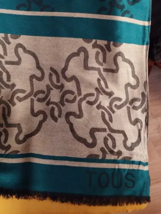 Pañuelo Tous