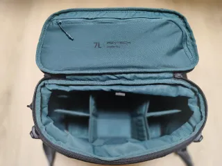 Bolsa PGYTECH OneMo Sling 7L Negra