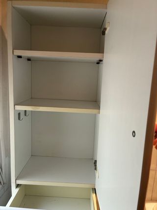 Armario de baño blanco