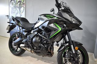 Kawasaki Versys 650 Adventure Negra/Verde