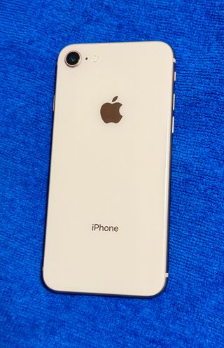 iPhone 8 64GB Oro Rosa + Accesorios