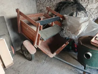 Carro de madera para caballo Carro de fusta per ca