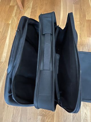 Maletín Delsey Cabina con Ruedas Negro