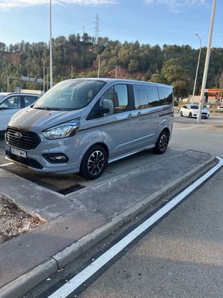 Ford Tourneo Custom 2023