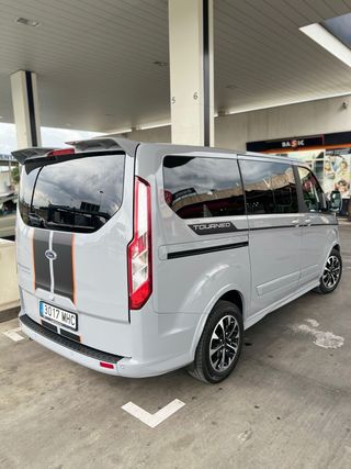 Ford Tourneo Custom 2023