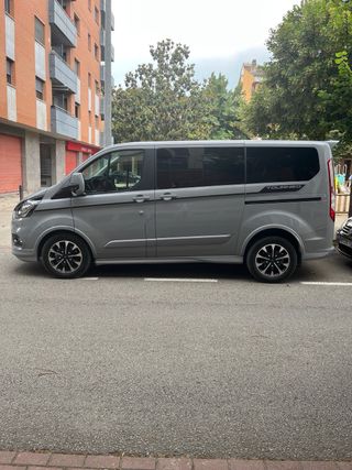 Ford Tourneo Custom 2023