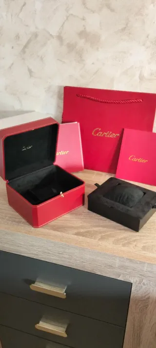 Scatola per orologio Cartier con certificato