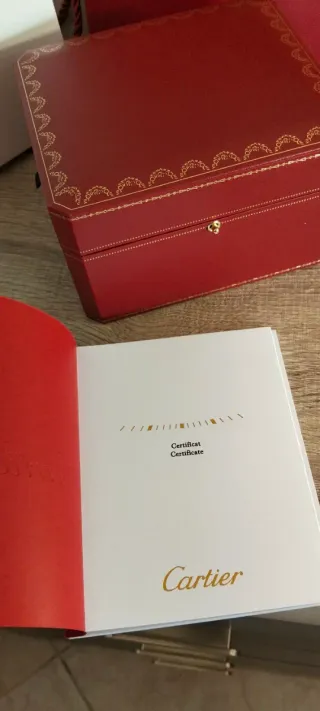 Scatola per orologio Cartier con certificato