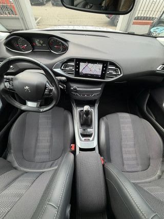 Peugeot 308 2020