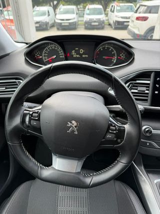 Peugeot 308 2020