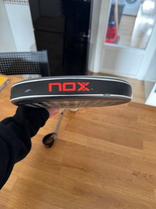 Pala Padel NOX AT10 Pro Cup Comfort 2025