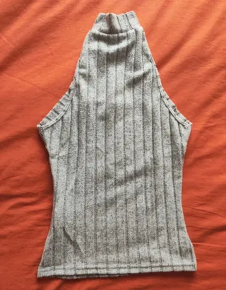 Camiseta Shein gris sin etiquetas