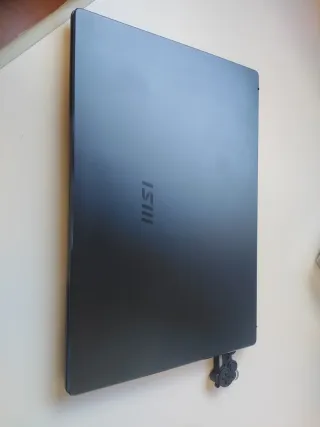 Portátil MSI Prestige 14 Intel Y 1650 max