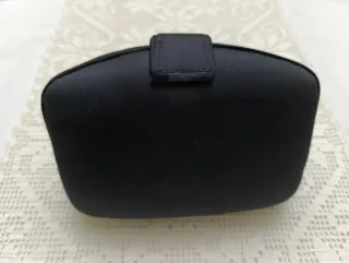 Bolso de fiesta rígido negro