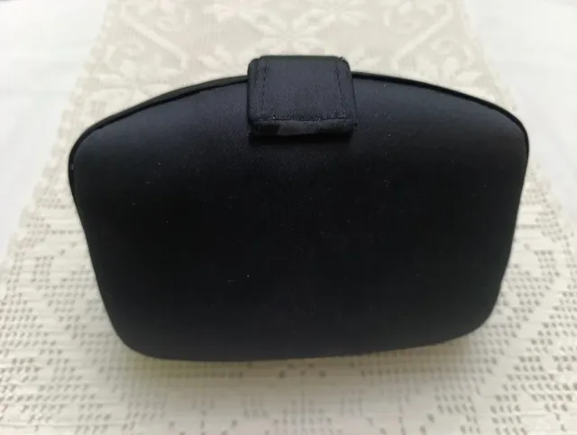 Bolso de fiesta rígido negro
