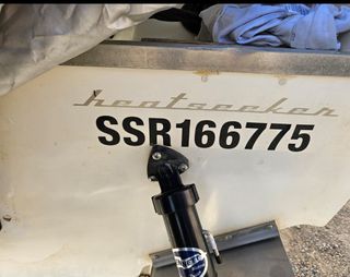 Embarcación  5 mtros, motor Mercury 90cv 4 tiempos