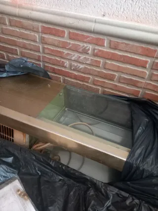 Plancha y freidora nuevas + 2 conos esto está en t