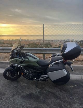 Honda NC750X 2025
