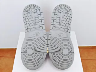 NIKE AIR JORDAN 1 USO