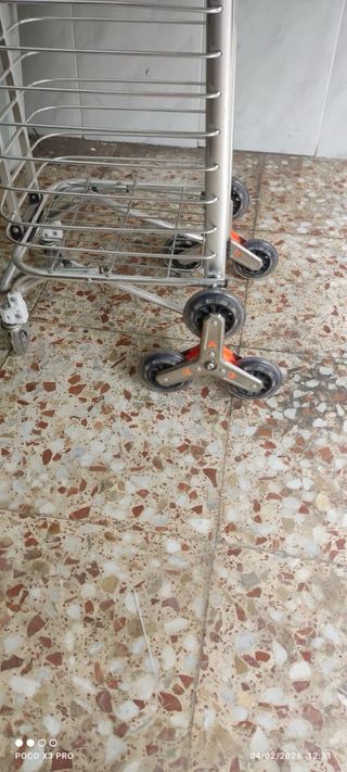 Carro de carga para escaleras