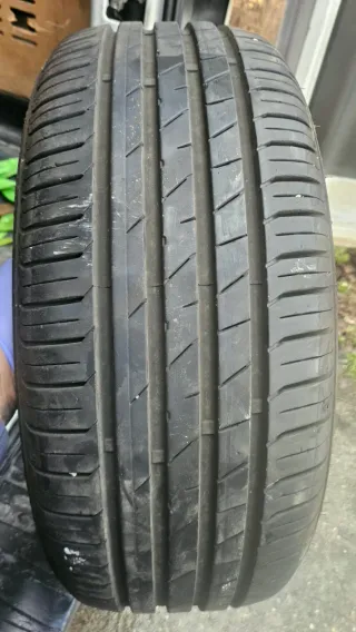 Neumático 205/50 R17