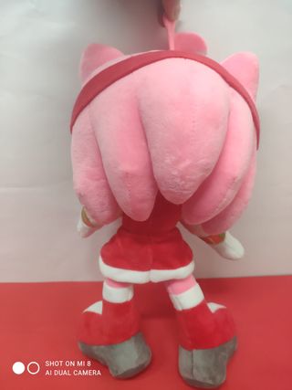 Peluche Amy Rose