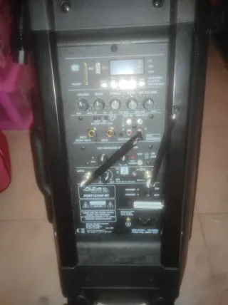 Altavoz Portátil Ibiza Bluetooth  Negro con Ruedas